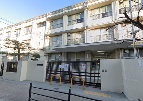 大阪市鶴見区今津北、マンションの小学校画像です
