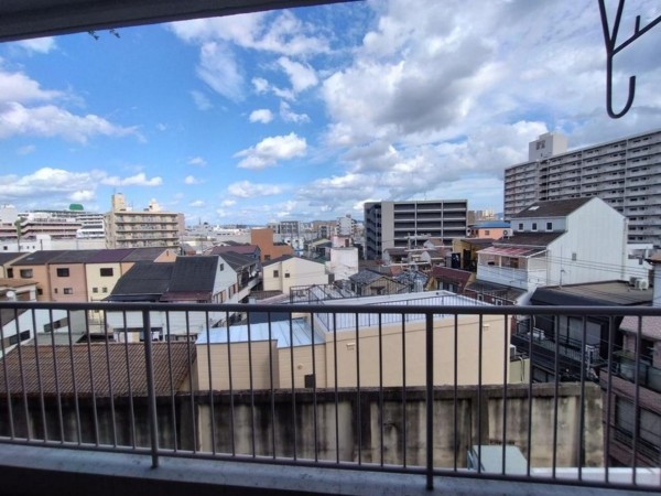 大阪市都島区大東町、マンションのバルコニー画像です