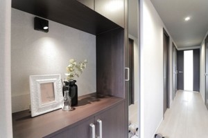 大阪市東成区中本、マンションの玄関画像です