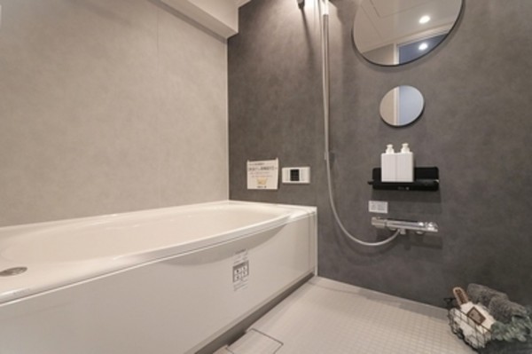 大阪市東成区中本、マンションの風呂画像です