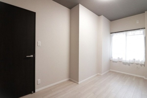 大阪市東成区中本、マンションの子ども部屋画像です