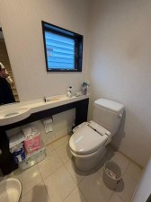 大阪市生野区巽東、中古一戸建てのトイレ画像です
