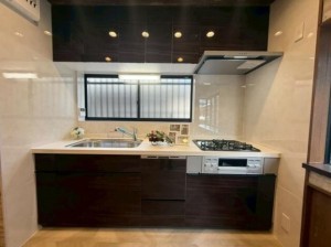 大阪市旭区清水、中古一戸建てのキッチン画像です