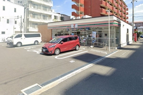 大阪市都島区友渕町、マンションのコンビニ画像です