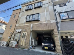 大阪市生野区生野西、中古一戸建ての外観画像です
