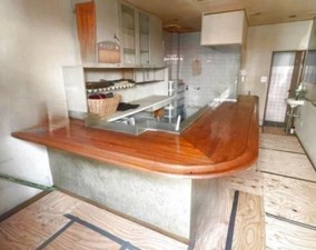 大阪市生野区生野西、中古一戸建ての居間画像です