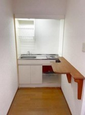 大阪市生野区生野西、中古一戸建てのキッチン画像です