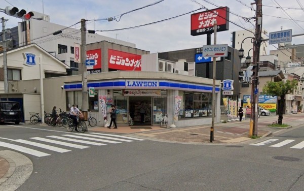 大阪市都島区都島南通、マンションのコンビニ画像です