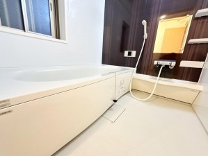 大阪市鶴見区横堤、中古一戸建ての風呂画像です