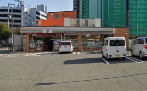 大阪市城東区今福西、マンションのコンビニ画像です