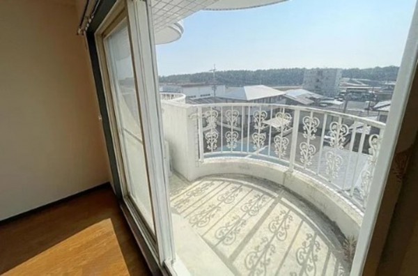 宮崎市赤江、マンションの画像です