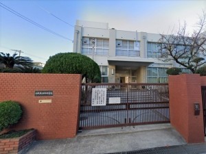 大阪市城東区今福南、中古一戸建ての中学校画像です