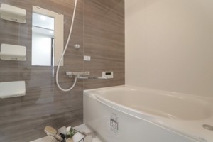 大阪市都島区内代町、マンションの風呂画像です