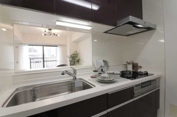 大阪市都島区内代町、マンションのキッチン画像です