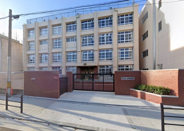大阪市都島区毛馬町、新築一戸建ての中学校画像です