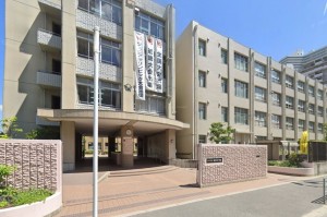 大阪市都島区友渕町、マンションの中学校画像です