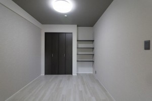 大阪市東成区深江南、マンションの寝室画像です