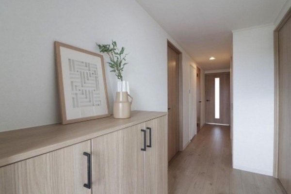 大阪市鶴見区鶴見、マンションの玄関画像です