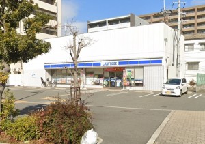 大阪市鶴見区横堤、マンションのコンビニ画像です