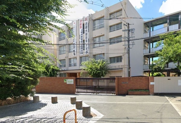 大阪市鶴見区横堤、マンションの中学校画像です