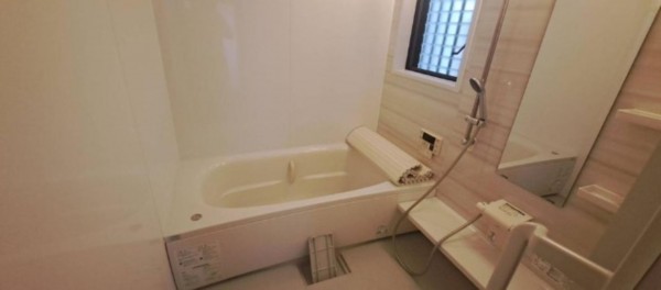 大阪市生野区小路東、中古一戸建ての風呂画像です