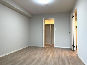 大阪市旭区高殿、マンションの寝室画像です