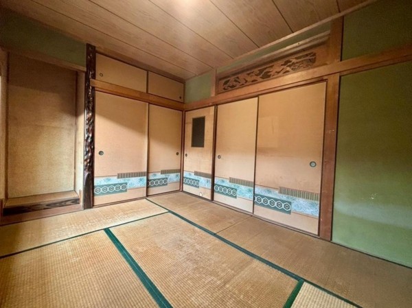 大阪市旭区高殿、中古一戸建ての寝室画像です