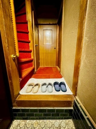 大阪市旭区高殿、中古一戸建ての玄関画像です