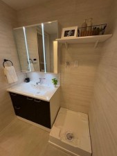 大阪市都島区東野田町、マンションの洗面画像です