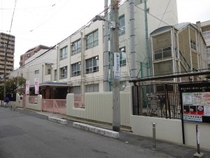 大阪市都島区東野田町、マンションの小学校画像です