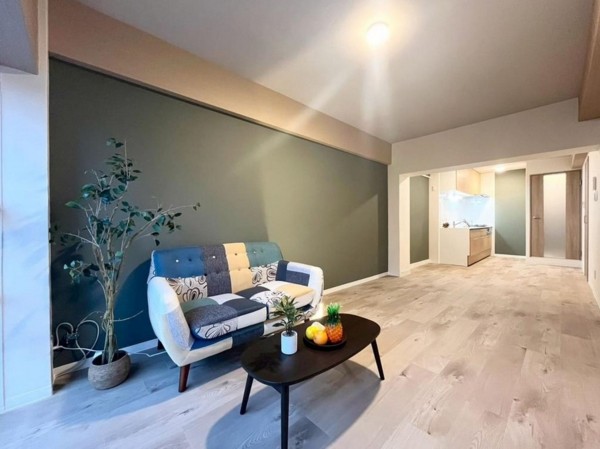 大阪市旭区高殿、マンションの居間画像です