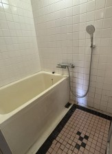 大阪市鶴見区緑、マンションの風呂画像です