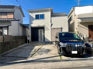 大阪市鶴見区中茶屋、中古一戸建ての外観画像です