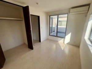 大阪市鶴見区中茶屋、中古一戸建ての寝室画像です