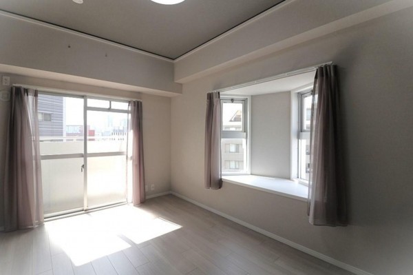 大阪市城東区中央、マンションの寝室画像です