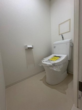 大阪市鶴見区鶴見、マンションのトイレ画像です