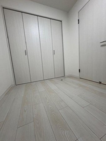 大阪市鶴見区鶴見、マンションの寝室画像です