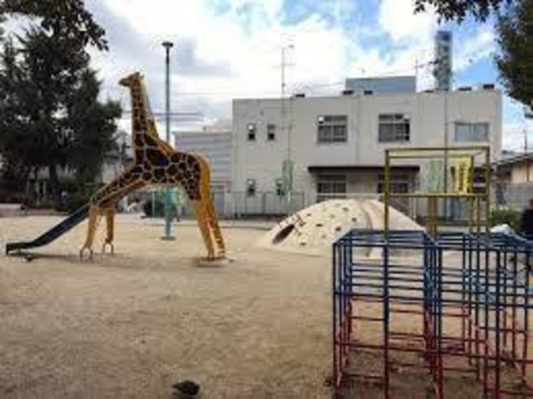 大阪市旭区新森、中古一戸建ての公園画像です