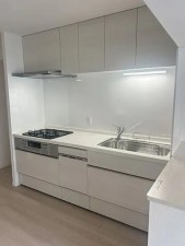 大阪市旭区高殿、マンションのキッチン画像です