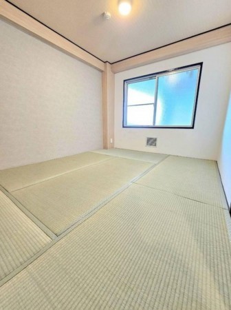 大阪市鶴見区放出東、マンションの子ども部屋画像です