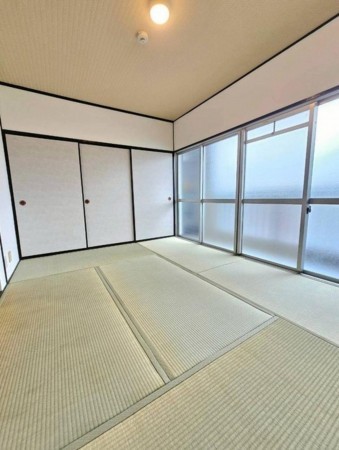 大阪市鶴見区放出東、マンションの寝室画像です