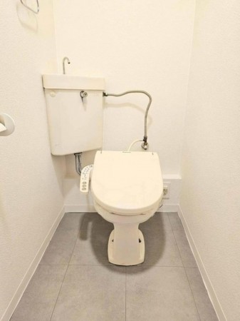 大阪市鶴見区放出東、マンションのトイレ画像です