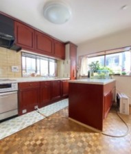 大阪市城東区今福東、中古一戸建ての居間画像です