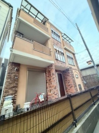 大阪市生野区巽東、中古一戸建ての外観画像です