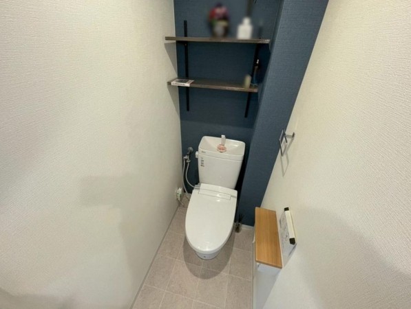 大阪市城東区鴫野西、マンションのトイレ画像です