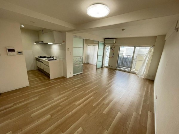 大阪市城東区鴫野西、マンションの居間画像です