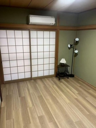 大阪市生野区中川西、中古一戸建ての寝室画像です