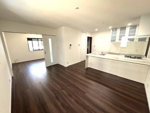 大阪市旭区清水、新築一戸建ての居間画像です