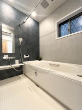 大阪市鶴見区横堤、中古一戸建ての風呂画像です