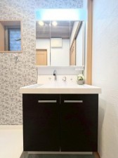 大阪市鶴見区横堤、中古一戸建ての洗面画像です